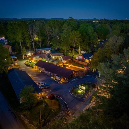 Cedarwood Inn Hendersonville Extérieur photo