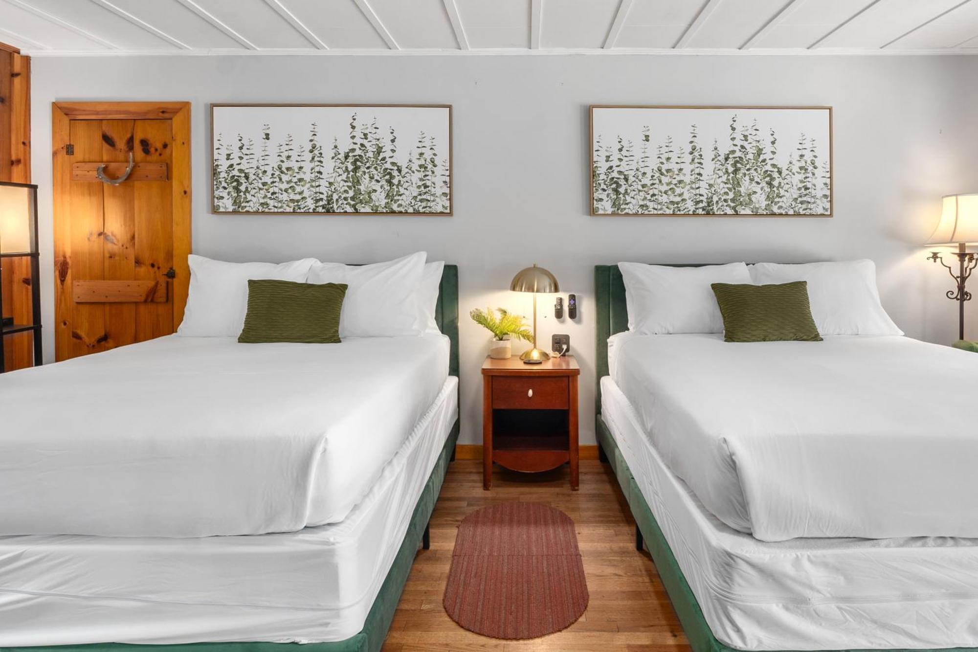 Cedarwood Inn Hendersonville Extérieur photo