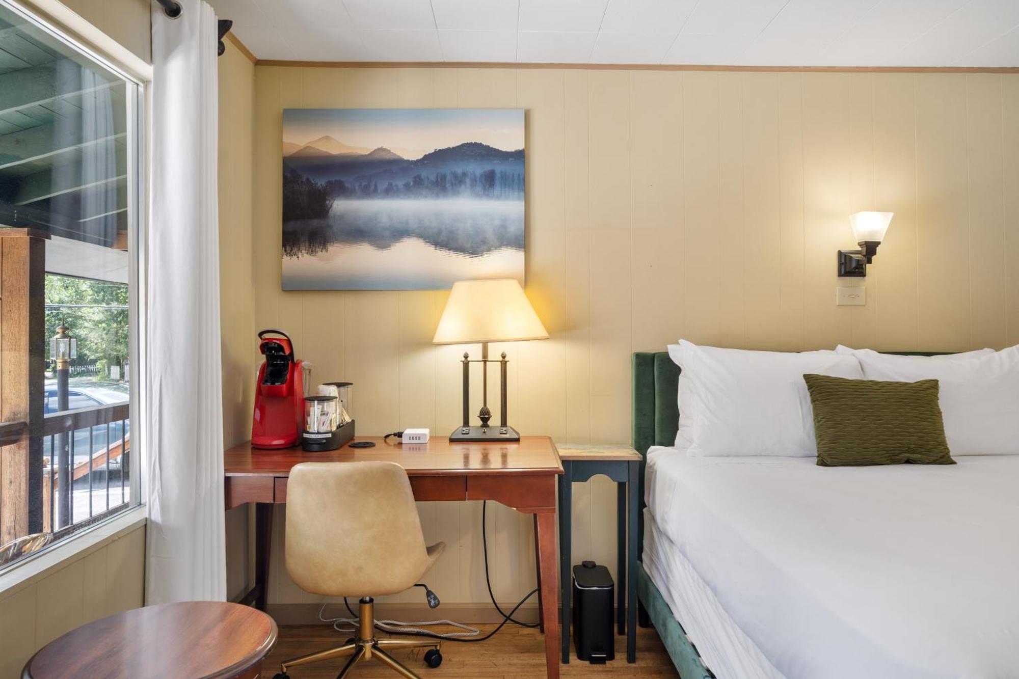 Cedarwood Inn Hendersonville Extérieur photo