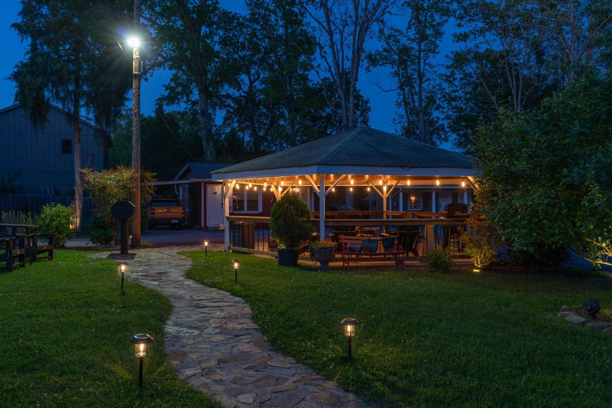 Cedarwood Inn Hendersonville Extérieur photo