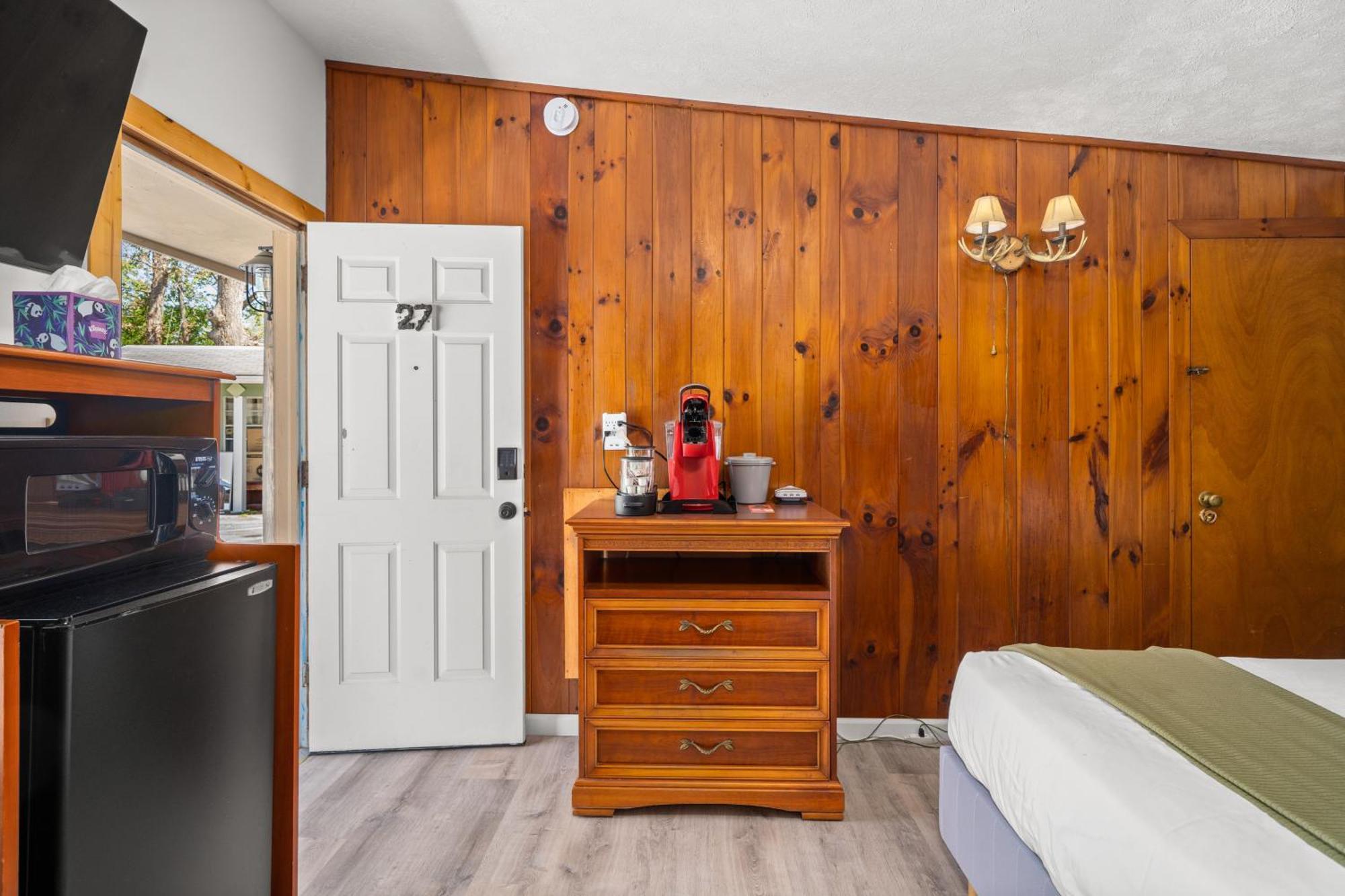 Cedarwood Inn Hendersonville Extérieur photo